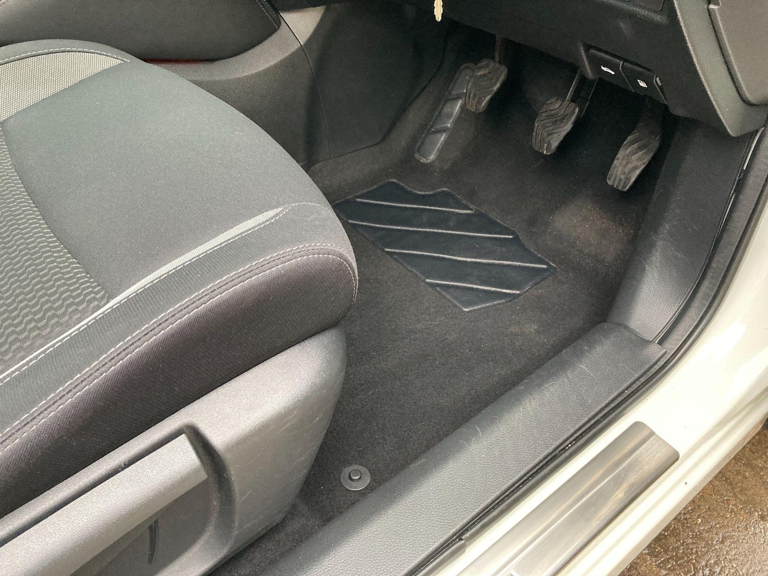 Used Nissan Qashqai 2017 for sale - 77304965: Photo 47