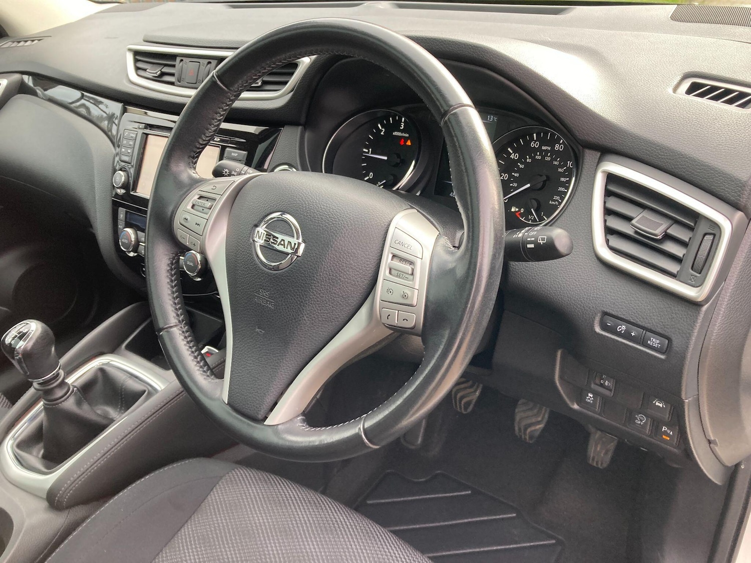 Used Nissan Qashqai 2016 for sale - 76537691: Photo 50