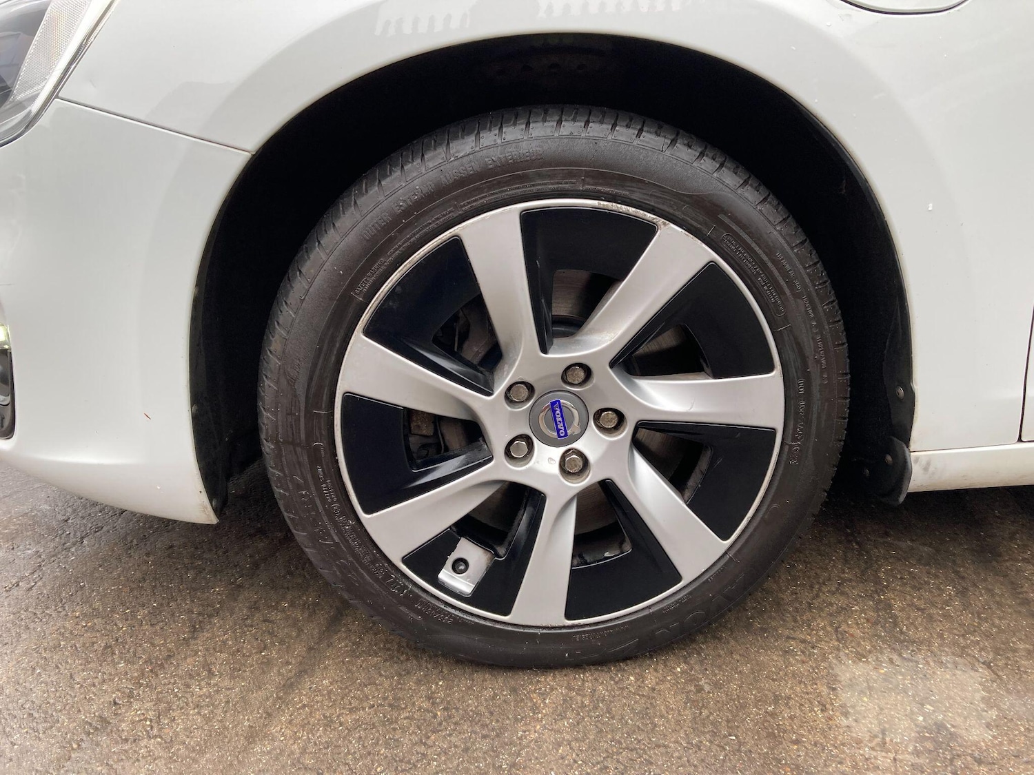 Used Volvo V60 2014 for sale - 76432355: Photo 12