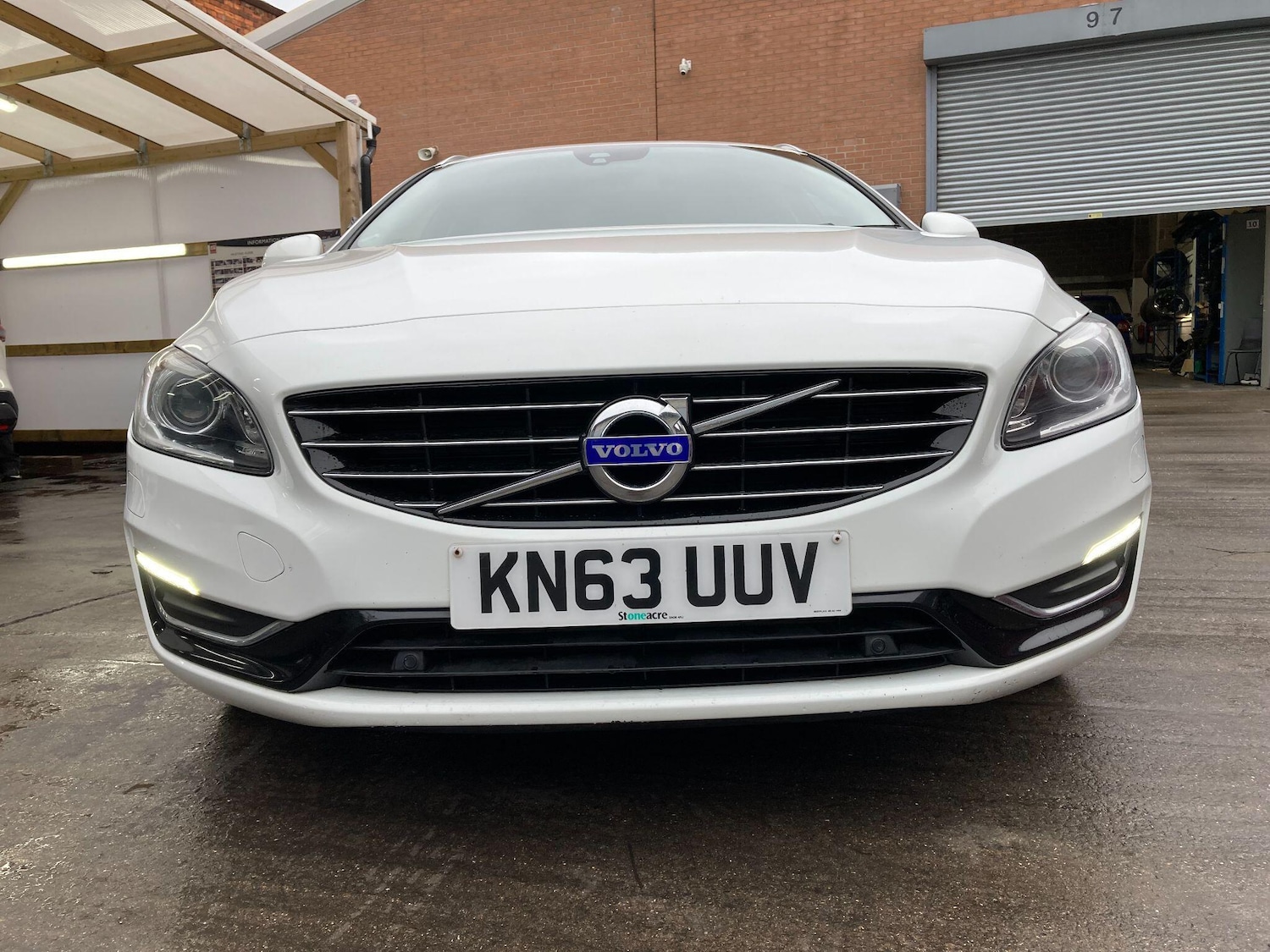 Used Volvo V60 2014 for sale - 76432355: Photo 16