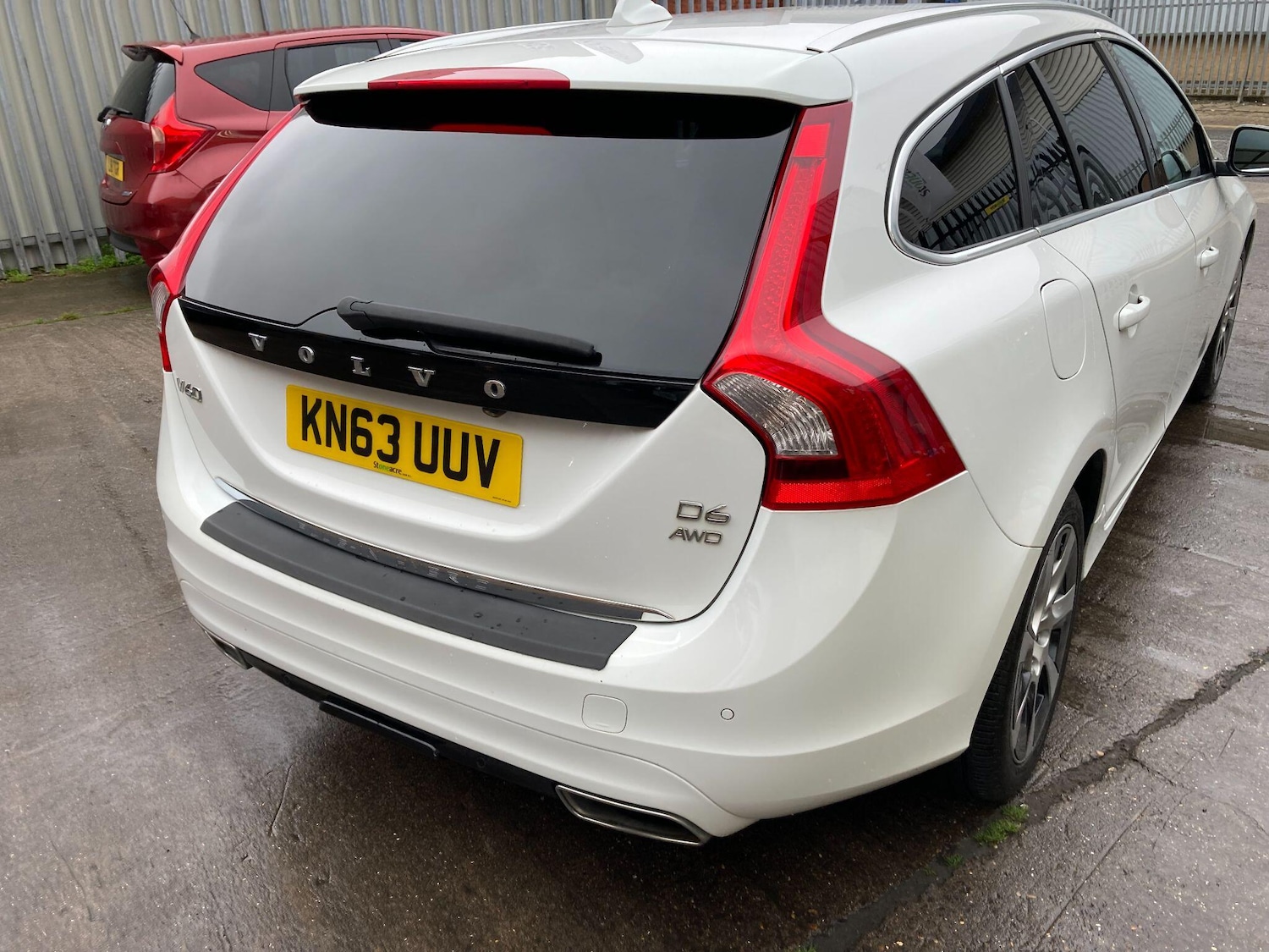 Used Volvo V60 2014 for sale - 76432355: Photo 21