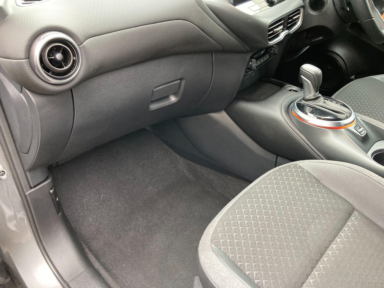 Used Nissan Juke 2024 for sale - 76446460: Photo 31