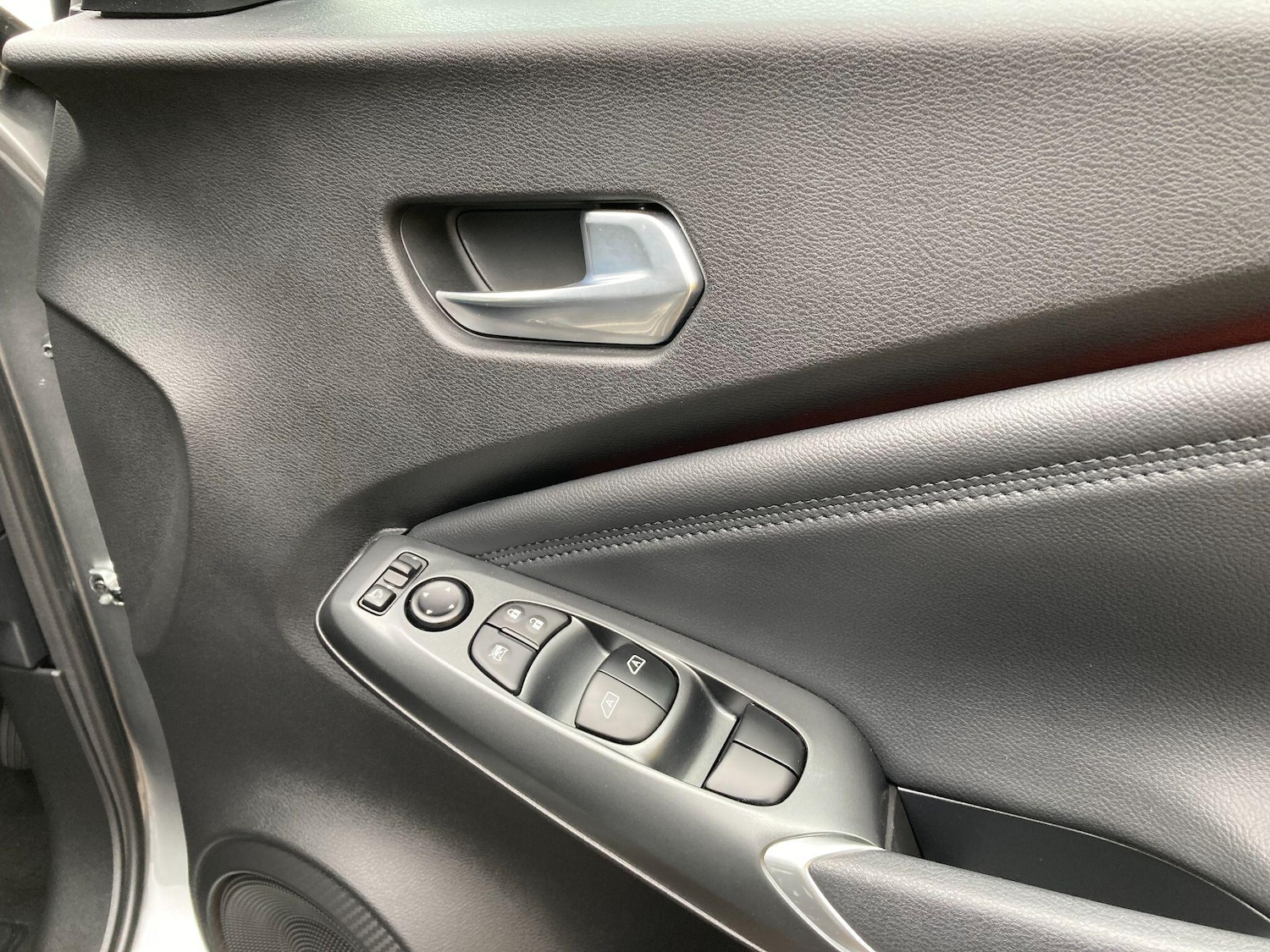 Used Nissan Juke 2024 for sale - 76446460: Photo 44