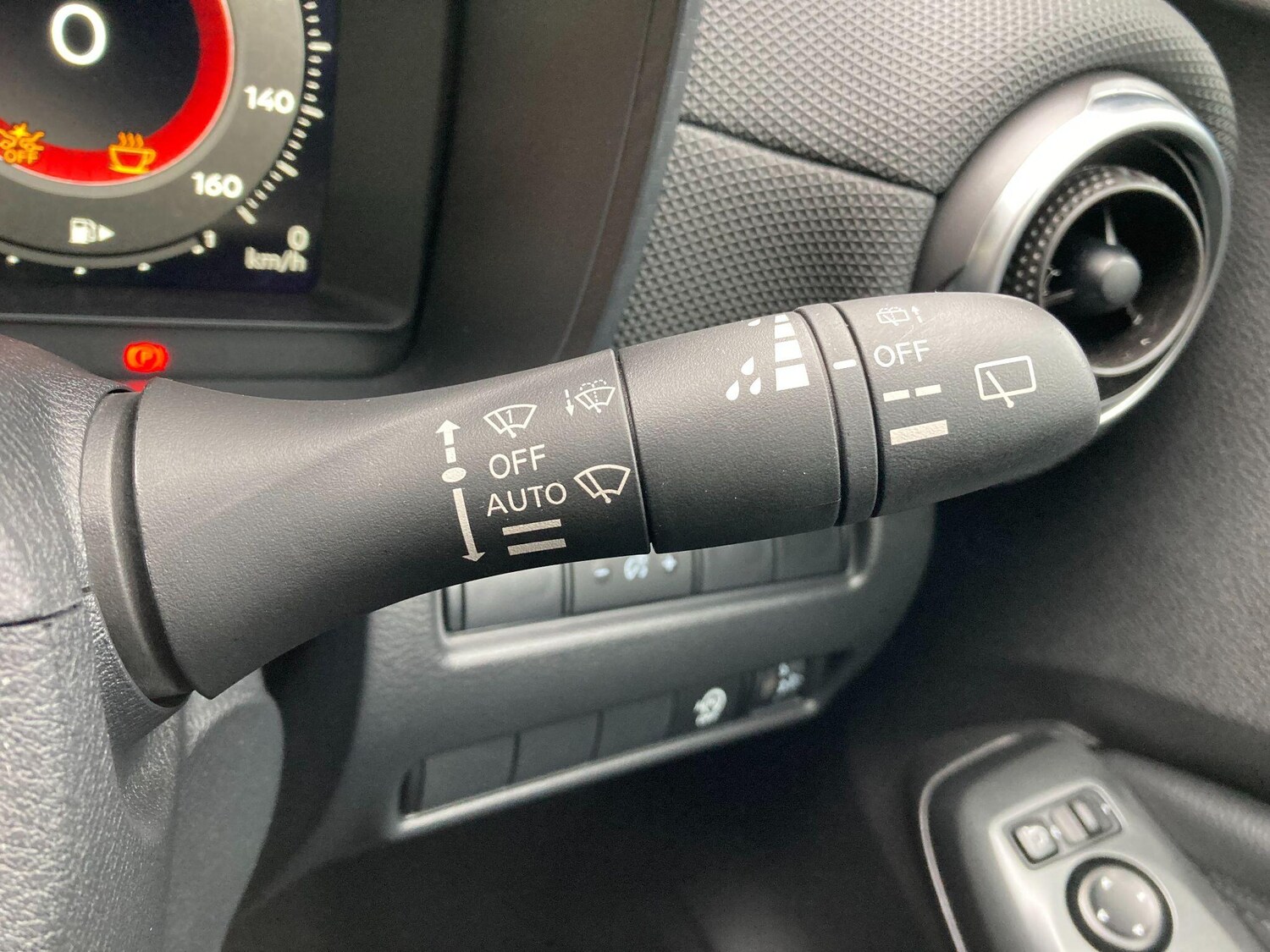 Used Nissan Juke 2024 for sale - 76446460: Photo 49