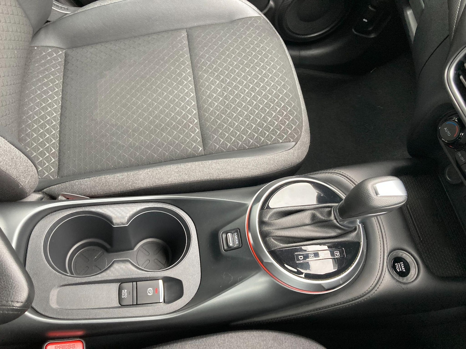 Used Nissan Juke 2024 for sale - 76446460: Photo 63