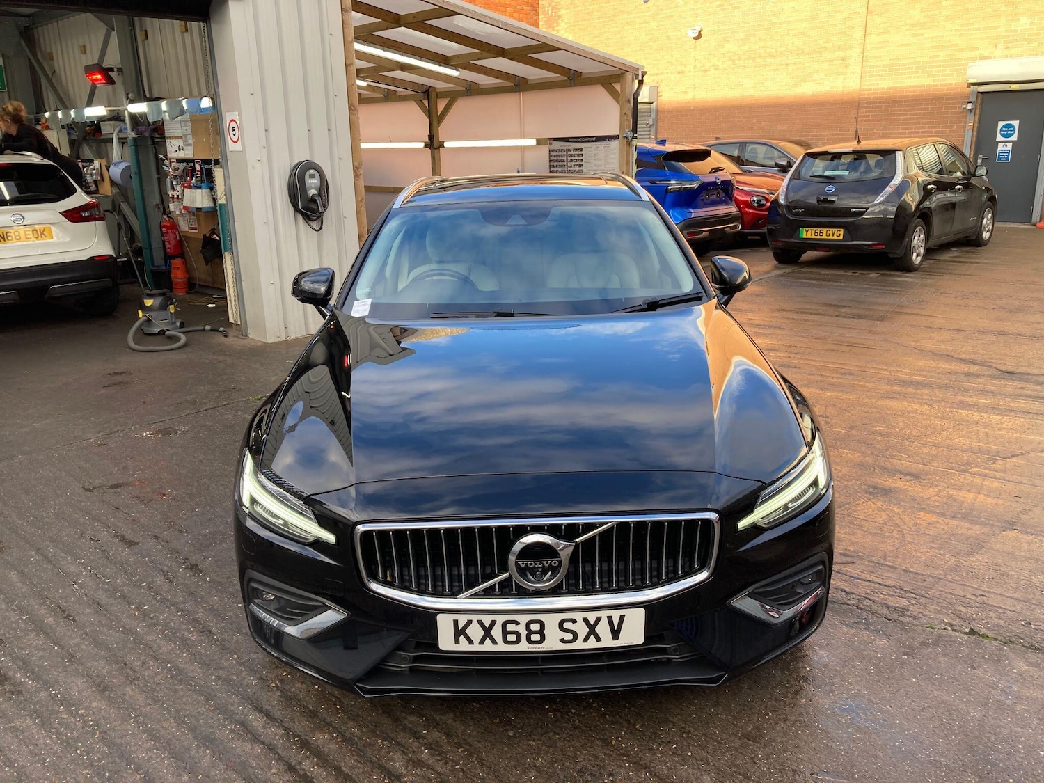 Used Volvo V60 2018 for sale - 76361304: Photo 15