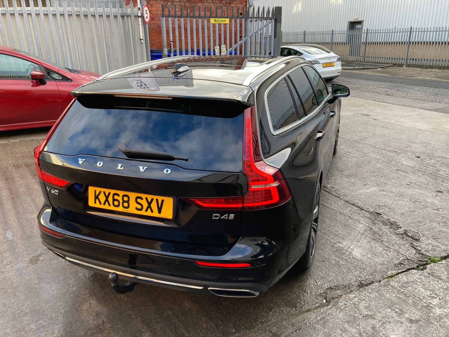 Used Volvo V60 2018 for sale - 76361304: Photo 23