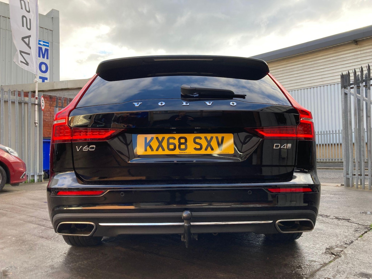 Used Volvo V60 2018 for sale - 76361304: Photo 24