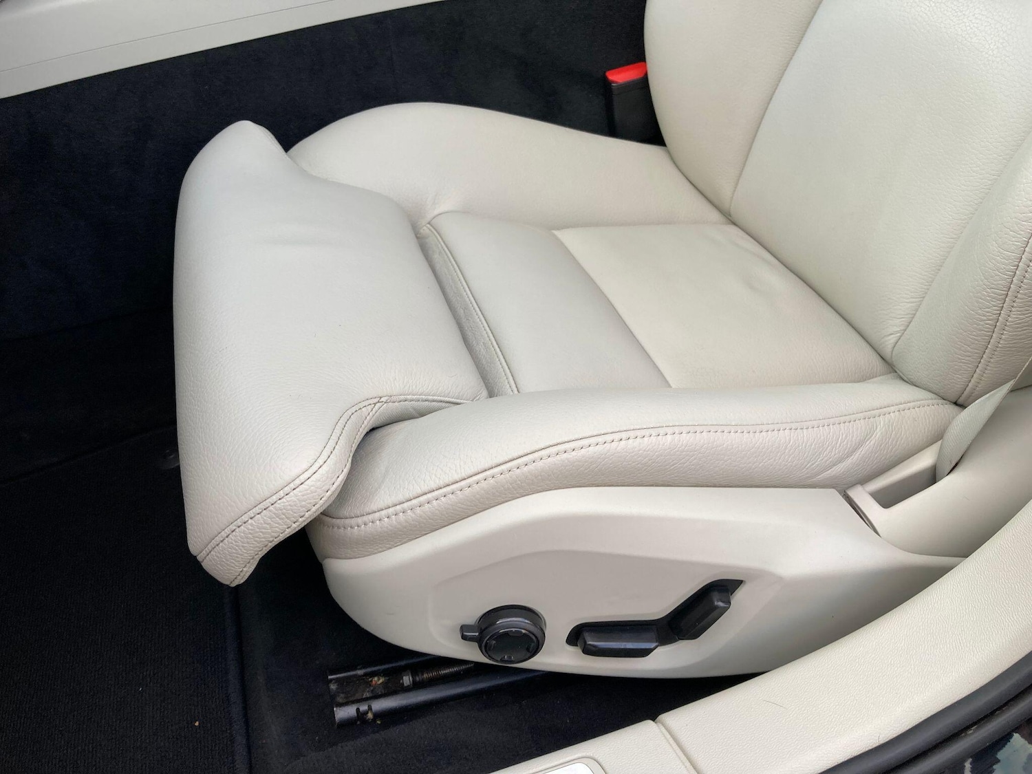 Used Volvo V60 2018 for sale - 76361304: Photo 35
