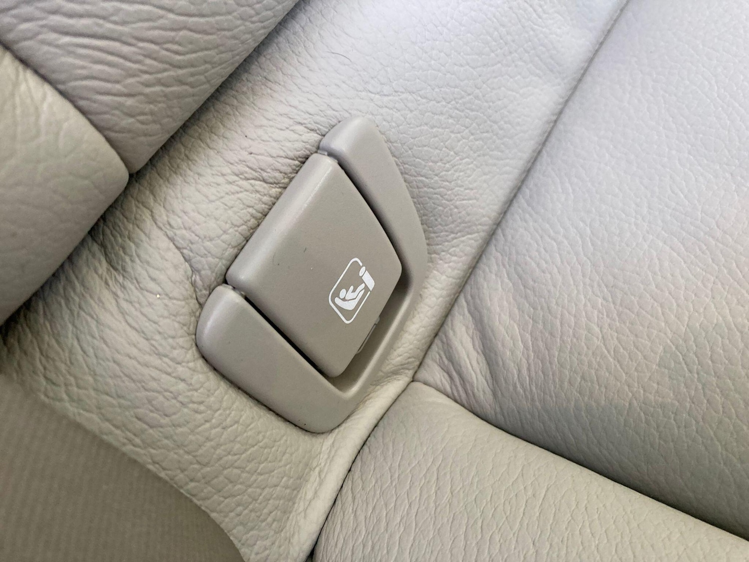 Used Volvo V60 2018 for sale - 76361304: Photo 47