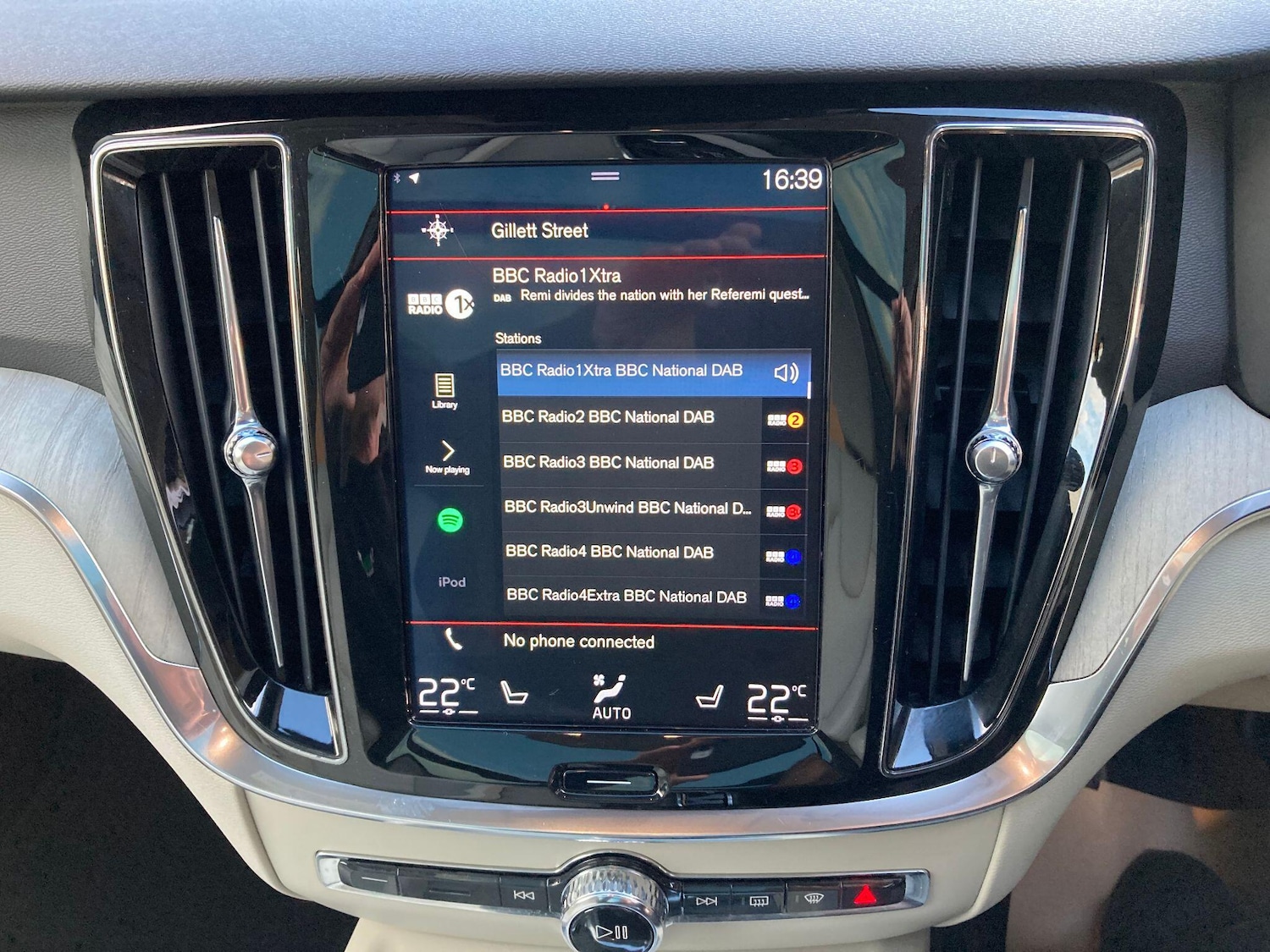Used Volvo V60 2018 for sale - 76361304: Photo 68