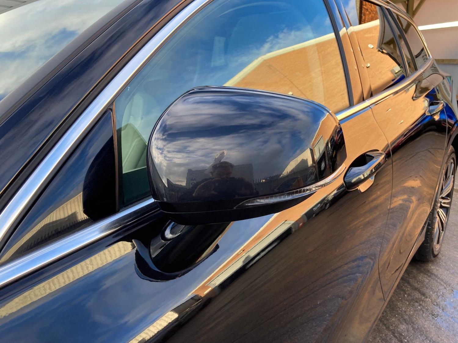 Used Volvo V60 2018 for sale - 76361304: Photo 9