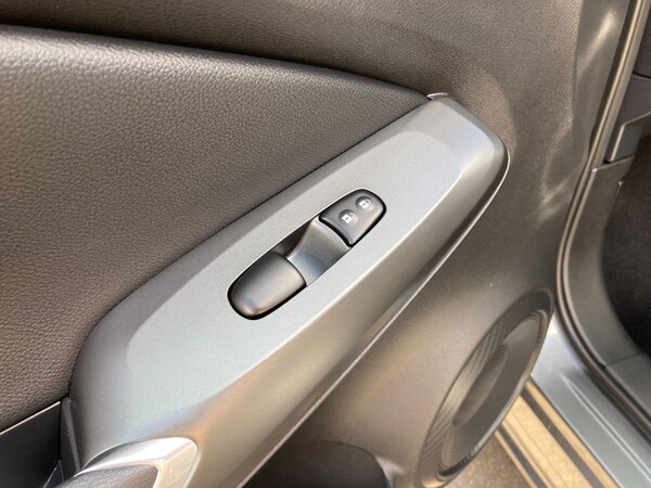 Used Nissan Juke 2024 for sale - 75327083: Photo 30
