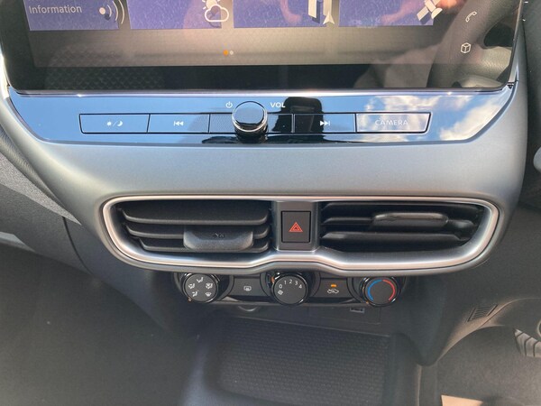 Used Nissan Juke 2024 for sale - 75327083: Photo 51