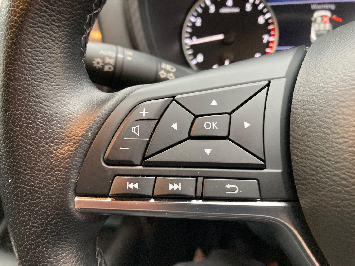 Used Nissan Juke 2022 for sale - 76633125: Photo 54