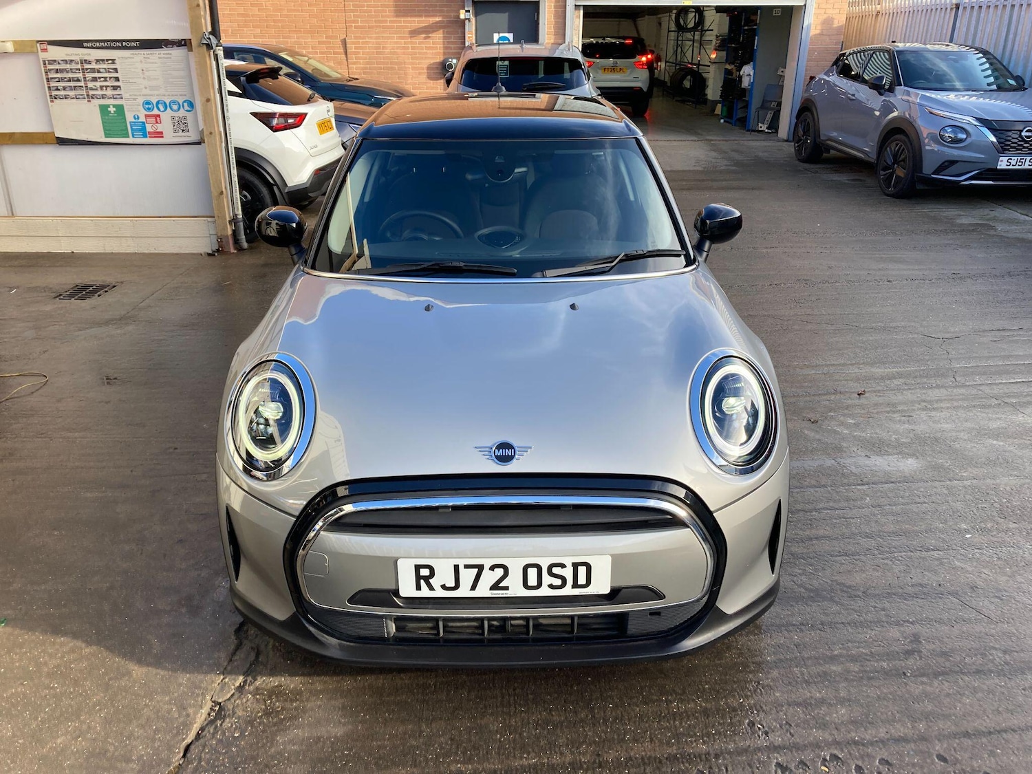 Used MINI Hatch 2022 for sale - 76597408: Photo 17
