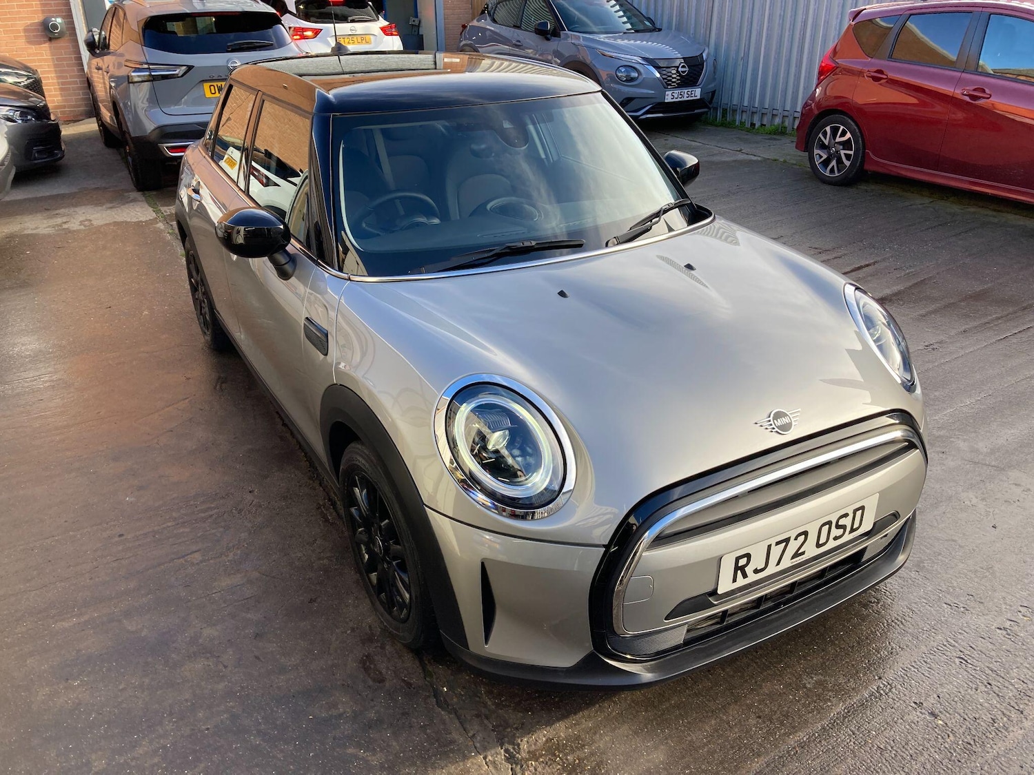 Used MINI Hatch 2022 for sale - 76597408: Photo 19