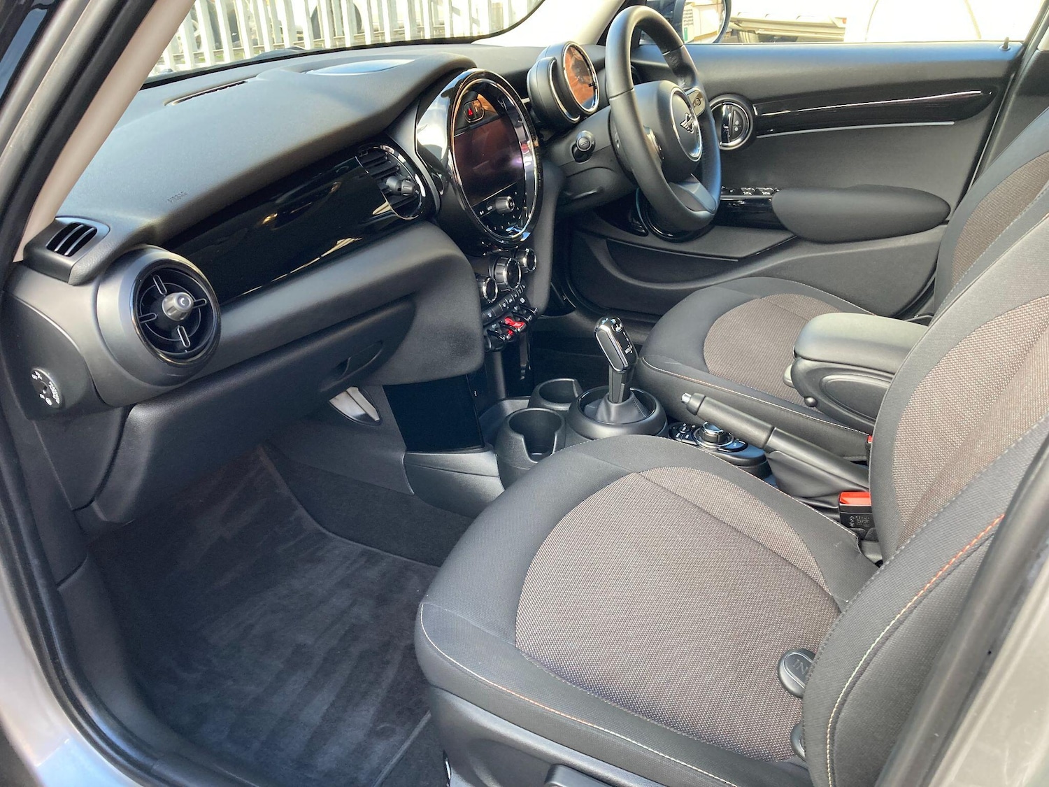 Used MINI Hatch 2022 for sale - 76597408: Photo 32