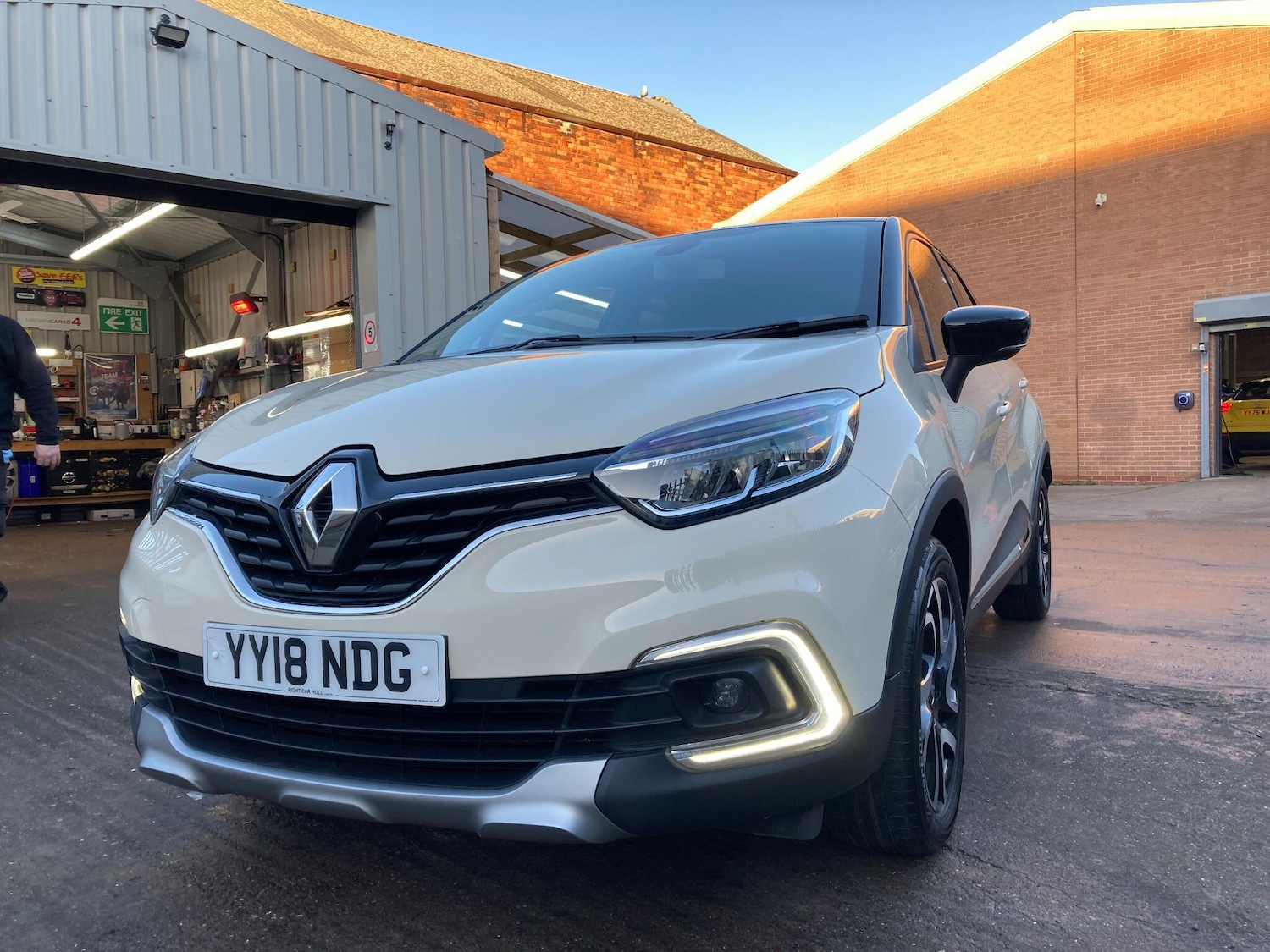 Used Renault Captur 2018 for sale - 76936290: Photo 14