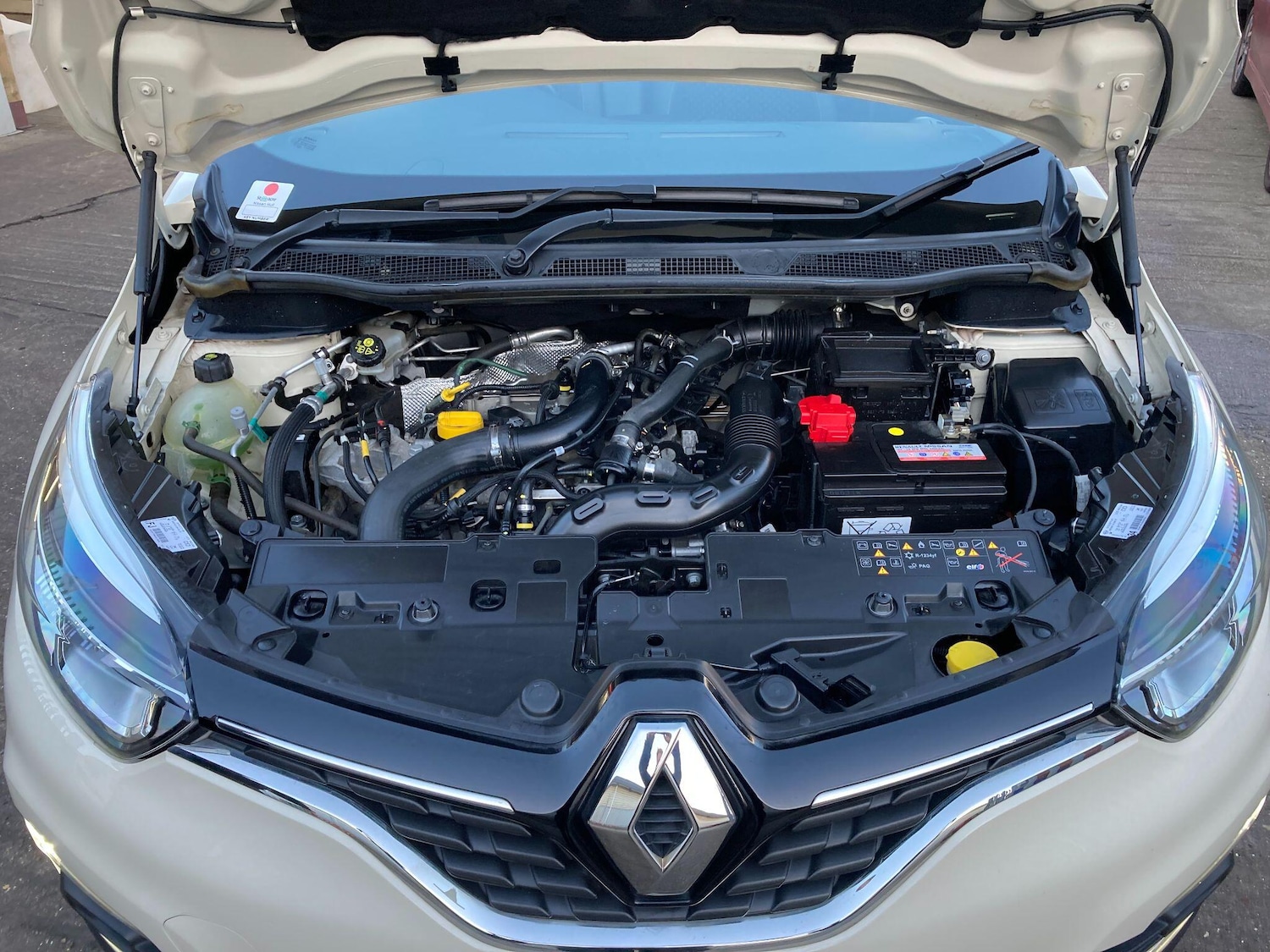 Used Renault Captur 2018 for sale - 76936290: Photo 30