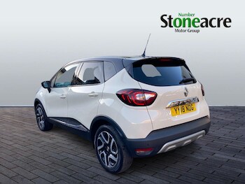 Used Renault Captur 2018 for sale - 76936290: Photo