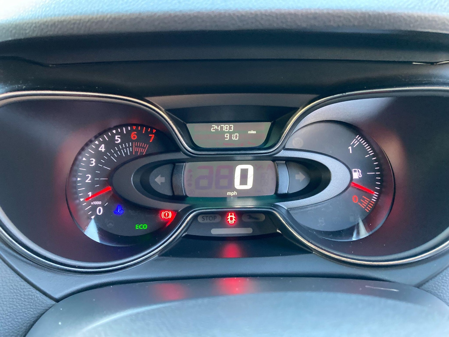 Used Renault Captur 2018 for sale - 76936290: Photo 53