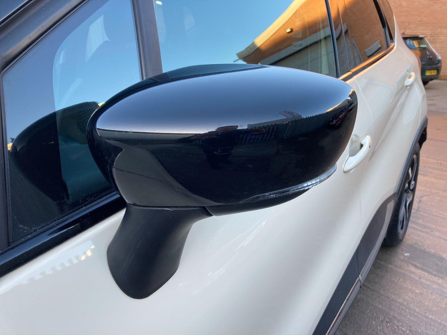 Used Renault Captur 2018 for sale - 76936290: Photo 9