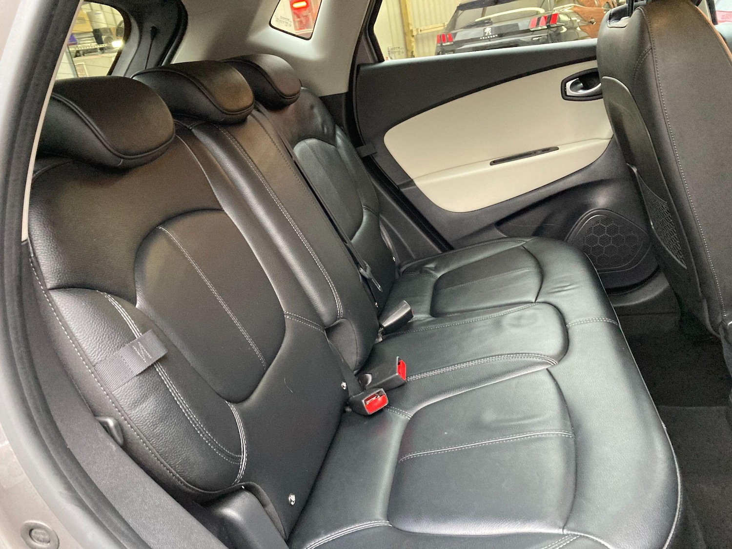 Used Renault Captur 2019 for sale - 76899312: Photo 44