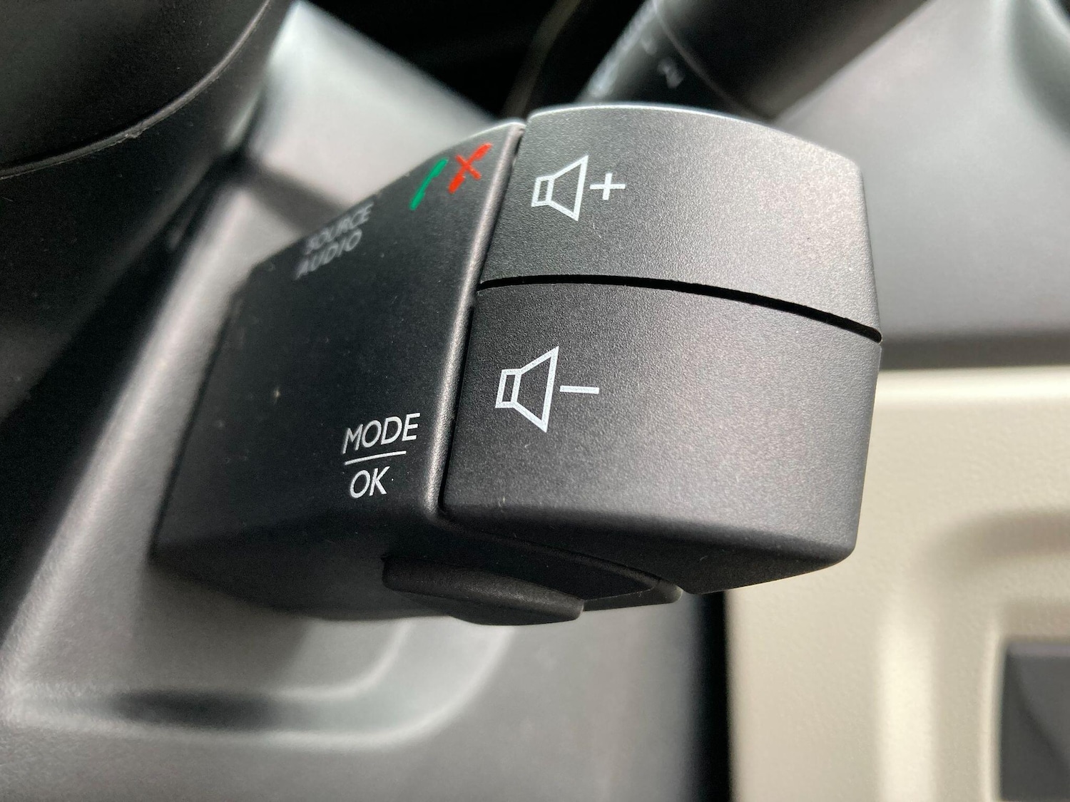 Used Renault Captur 2019 for sale - 76899312: Photo 64