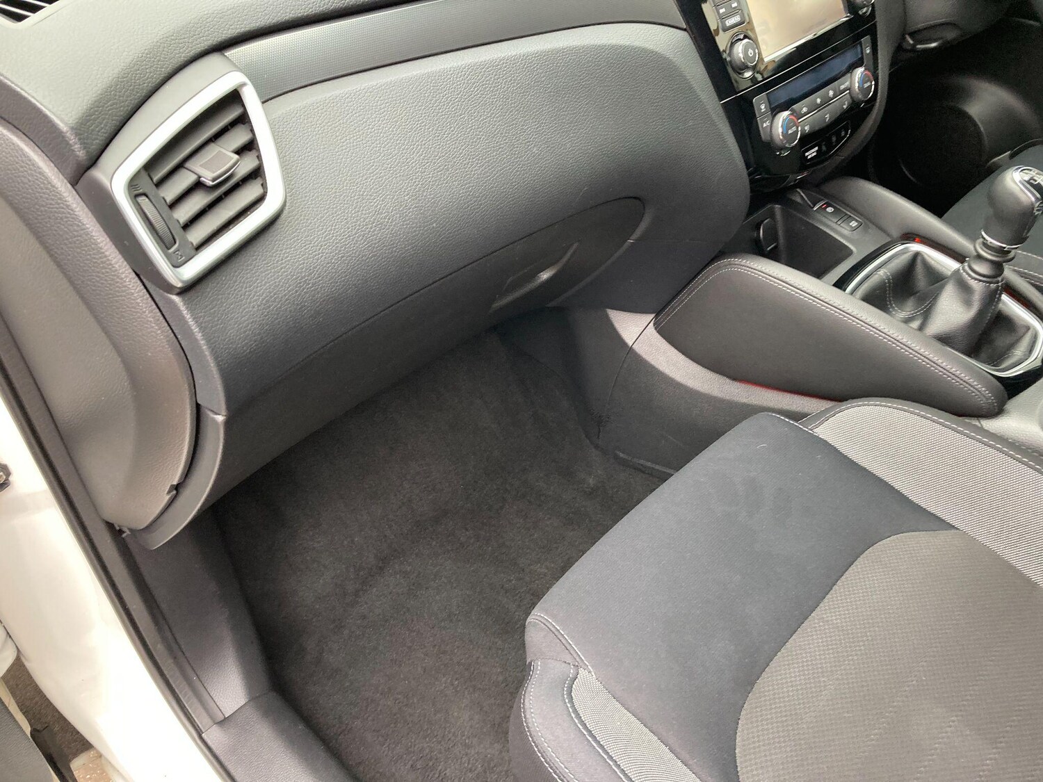 Used Nissan Qashqai for sale - 76246924: Photo 30