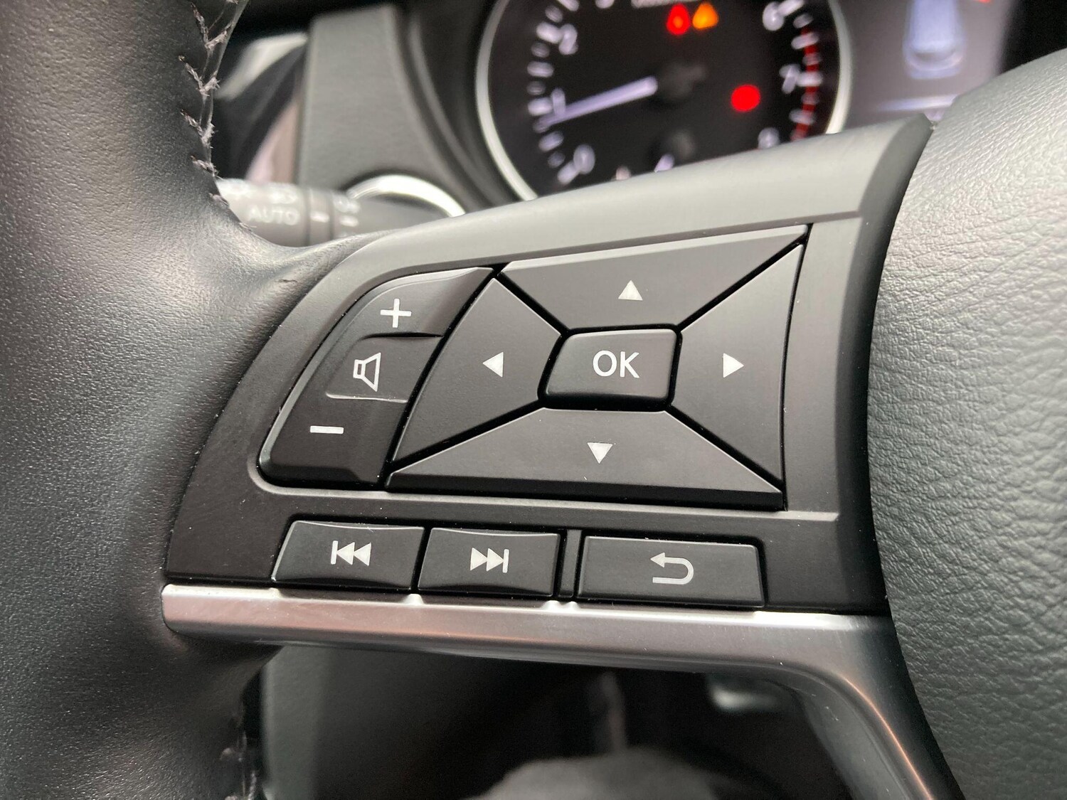 Used Nissan Qashqai for sale - 76246924: Photo 50