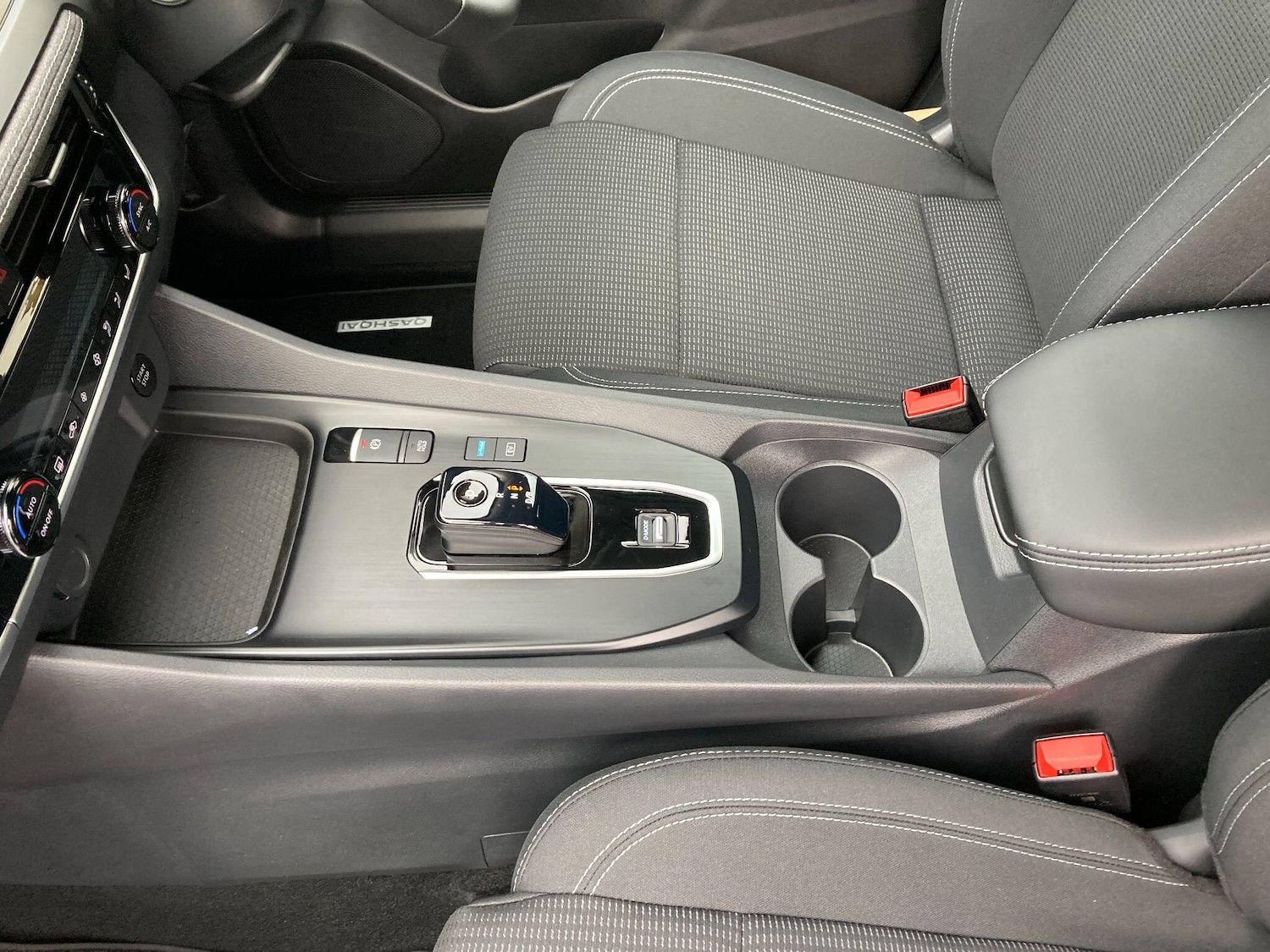 Used Nissan Qashqai 2025 for sale - 77400642: Photo 32