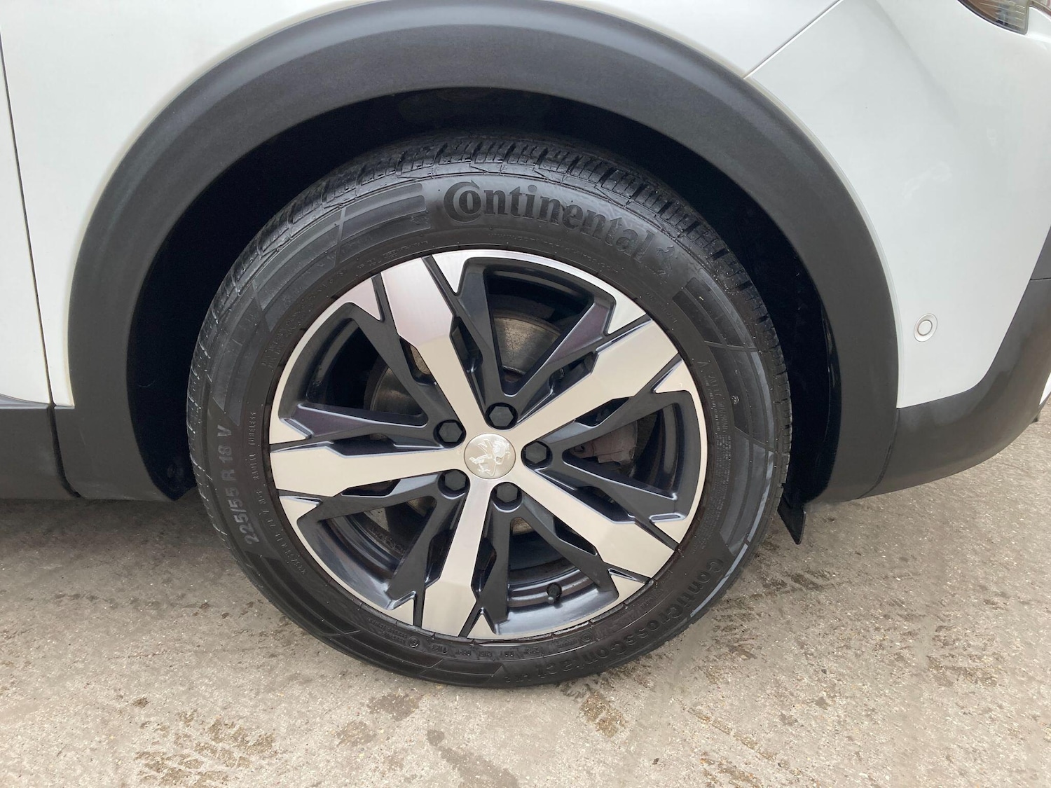 Used Peugeot 3008 2017 for sale - 77683435: Photo 18