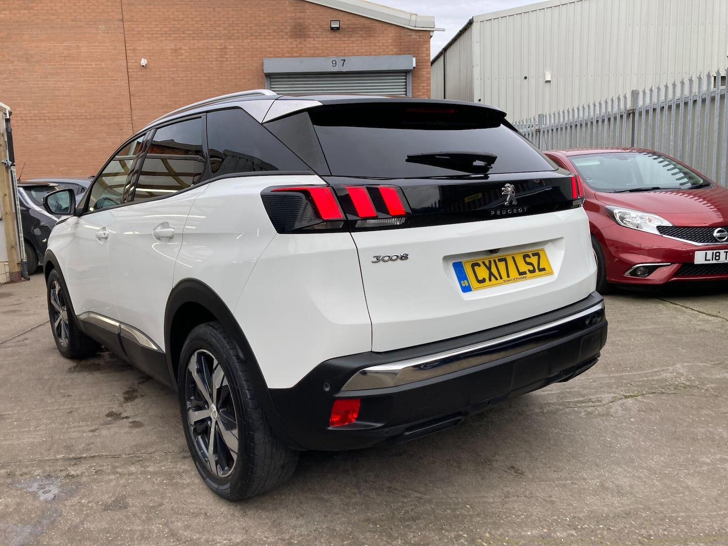 Used Peugeot 3008 2017 for sale - 77683435: Photo 23