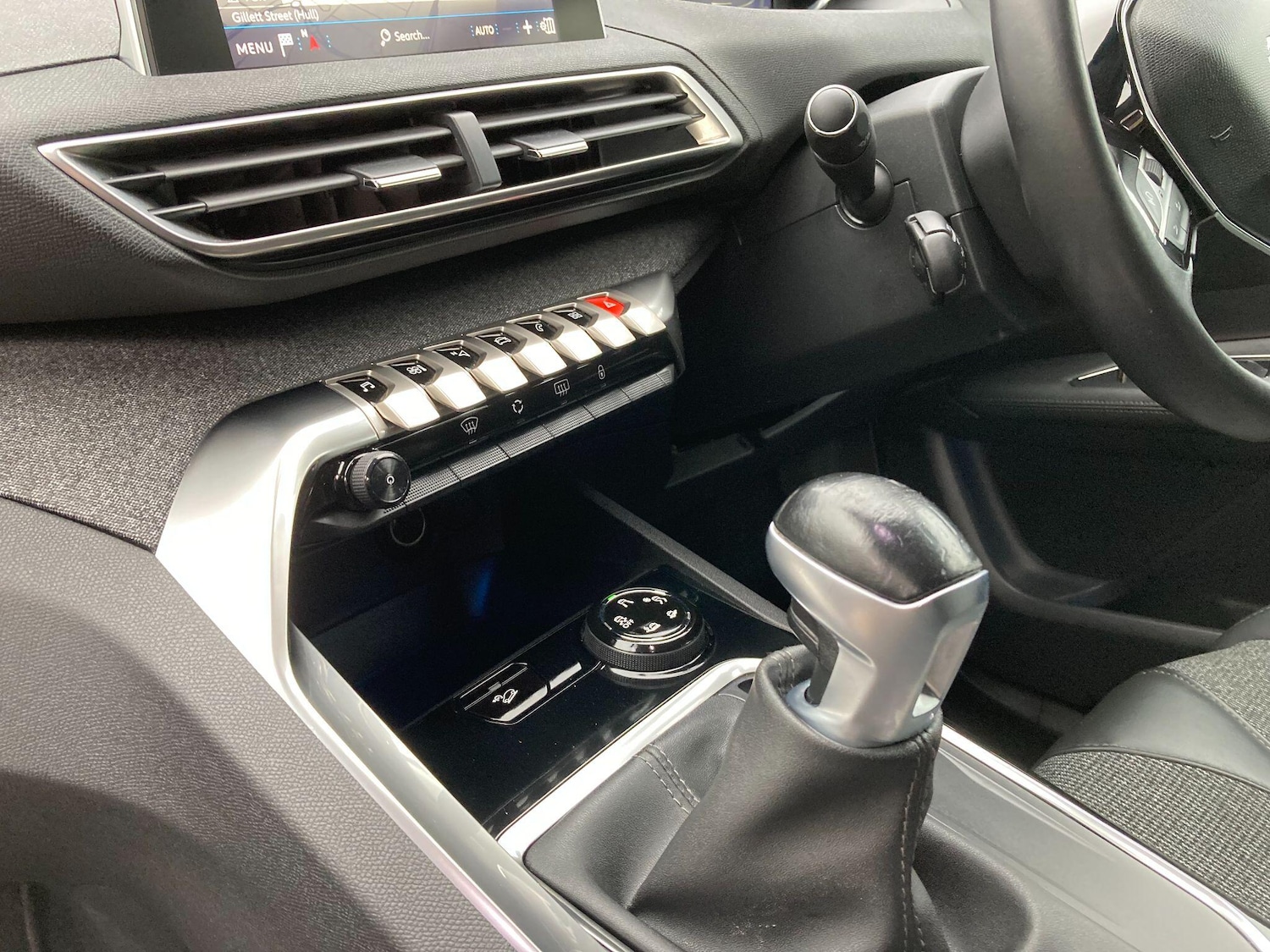 Used Peugeot 3008 2017 for sale - 77683435: Photo 28