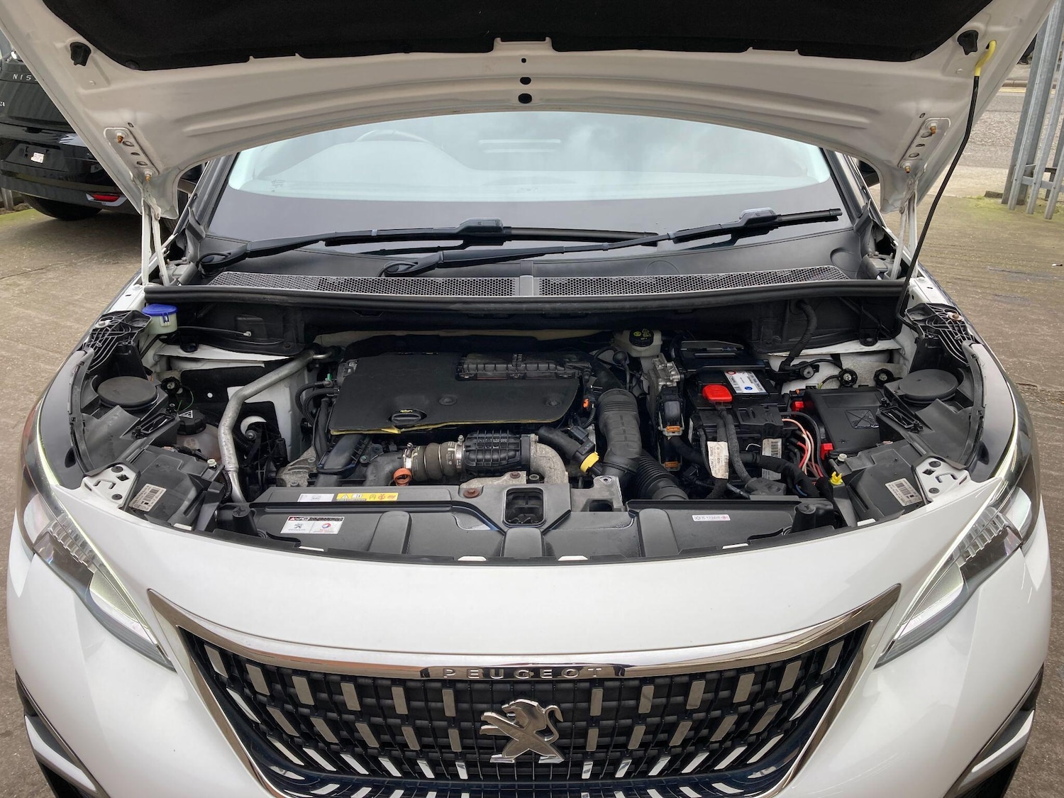 Used Peugeot 3008 2017 for sale - 77683435: Photo 35