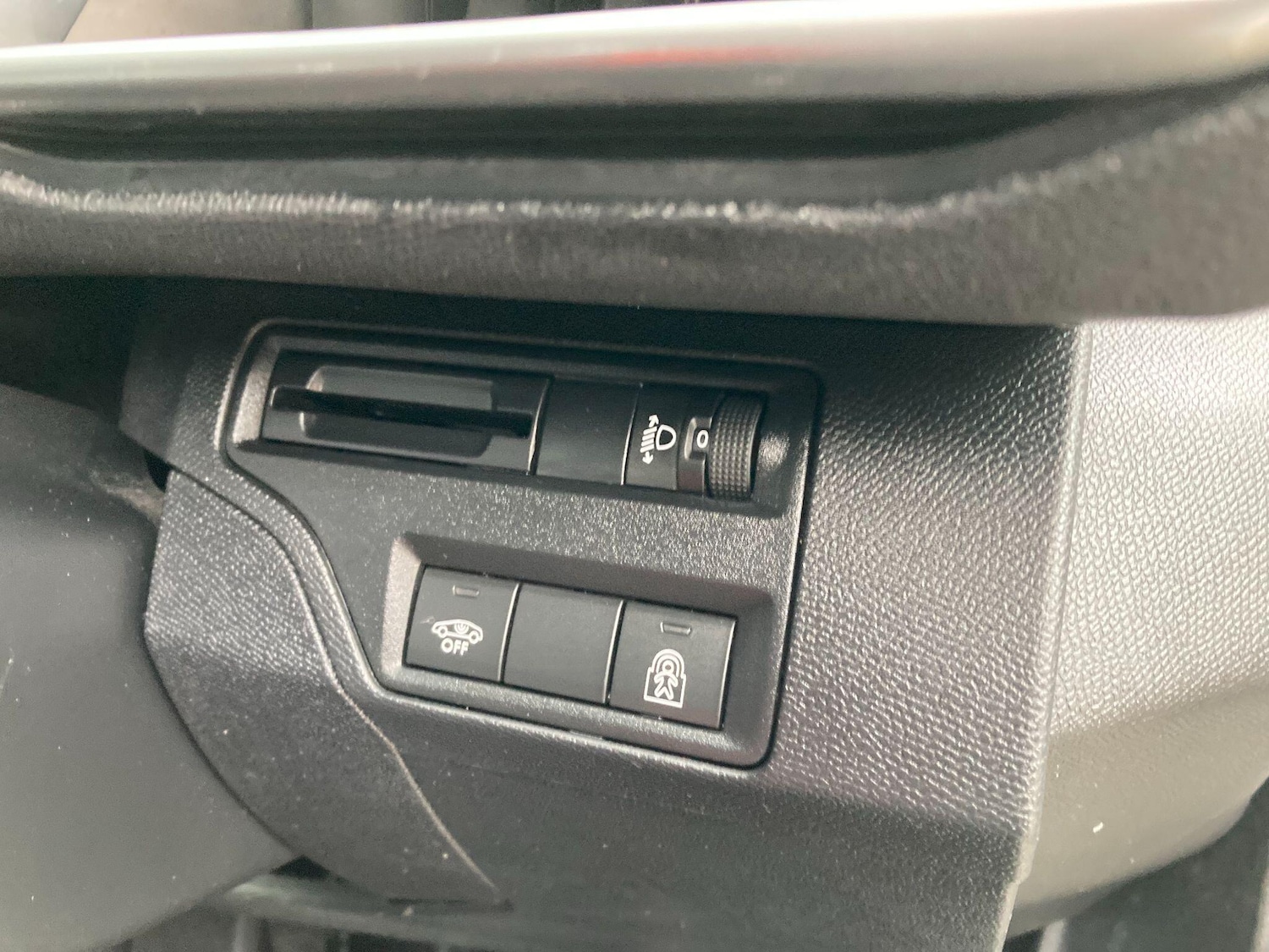 Used Peugeot 3008 2017 for sale - 77683435: Photo 48