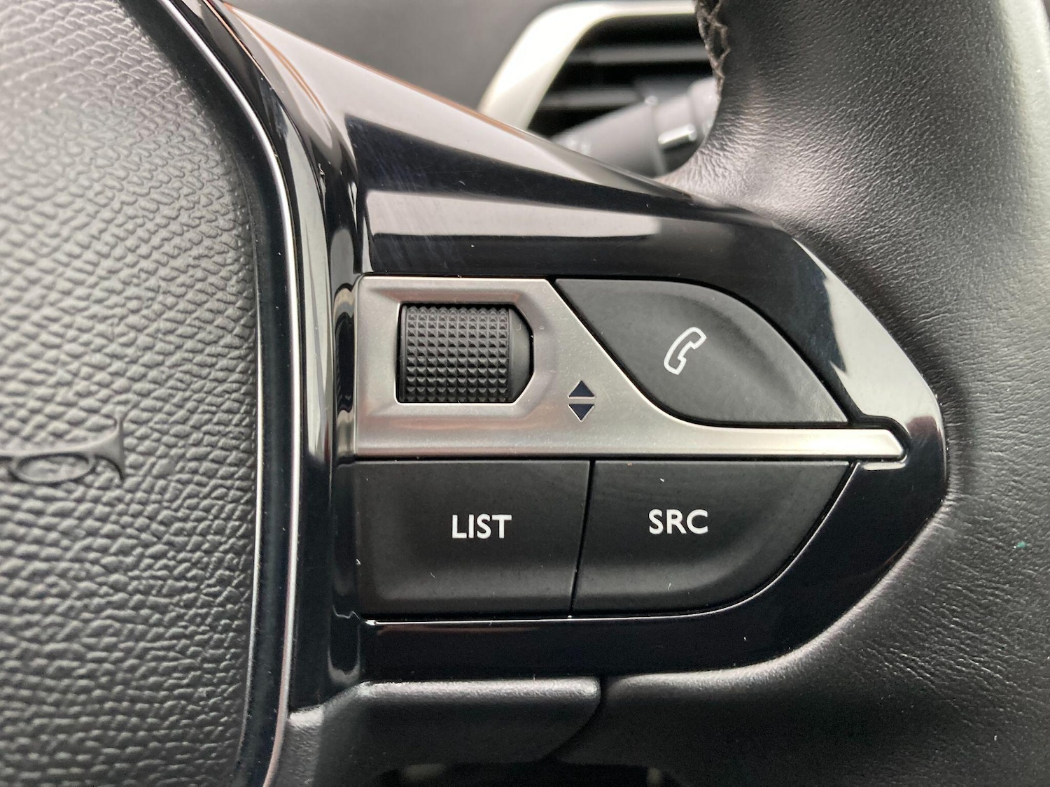 Used Peugeot 3008 2017 for sale - 77683435: Photo 53