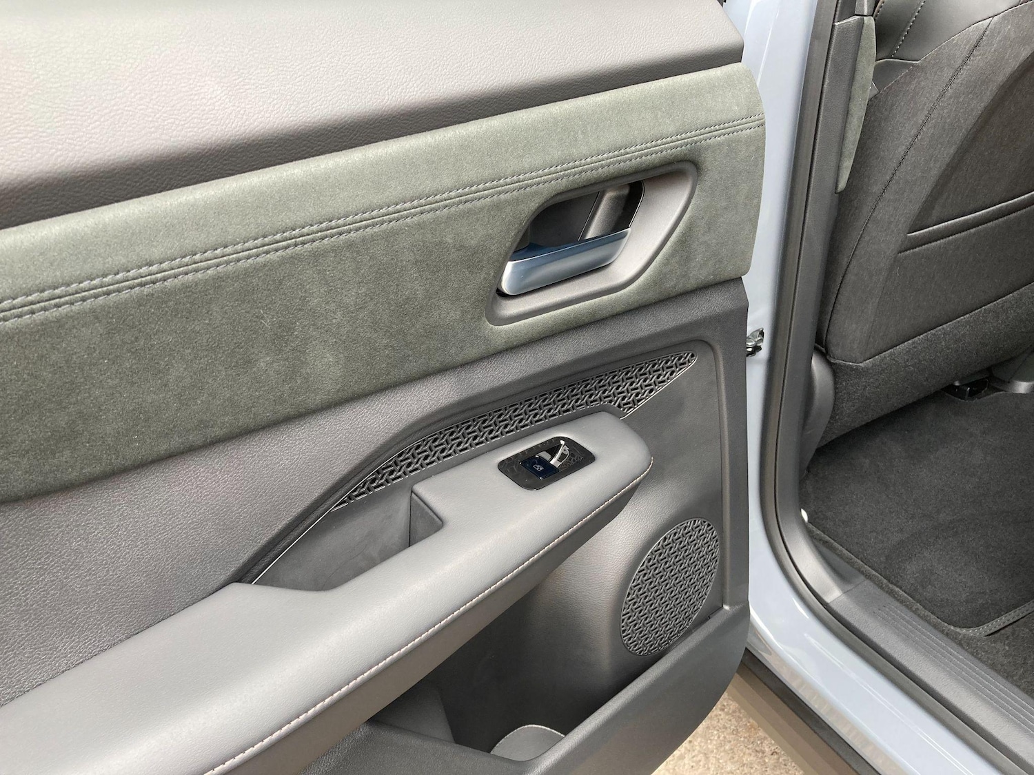 Used Nissan ARIYA 2025 for sale - 77575170: Photo 40