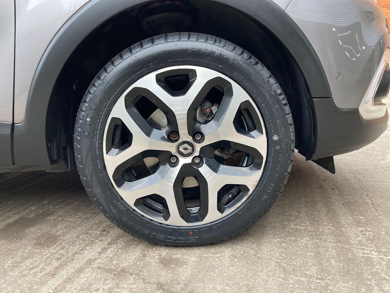 Used Renault Captur 2019 for sale - 76380617: Photo 19