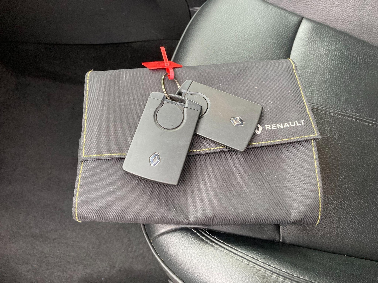 Used Renault Captur 2019 for sale - 76380617: Photo 32