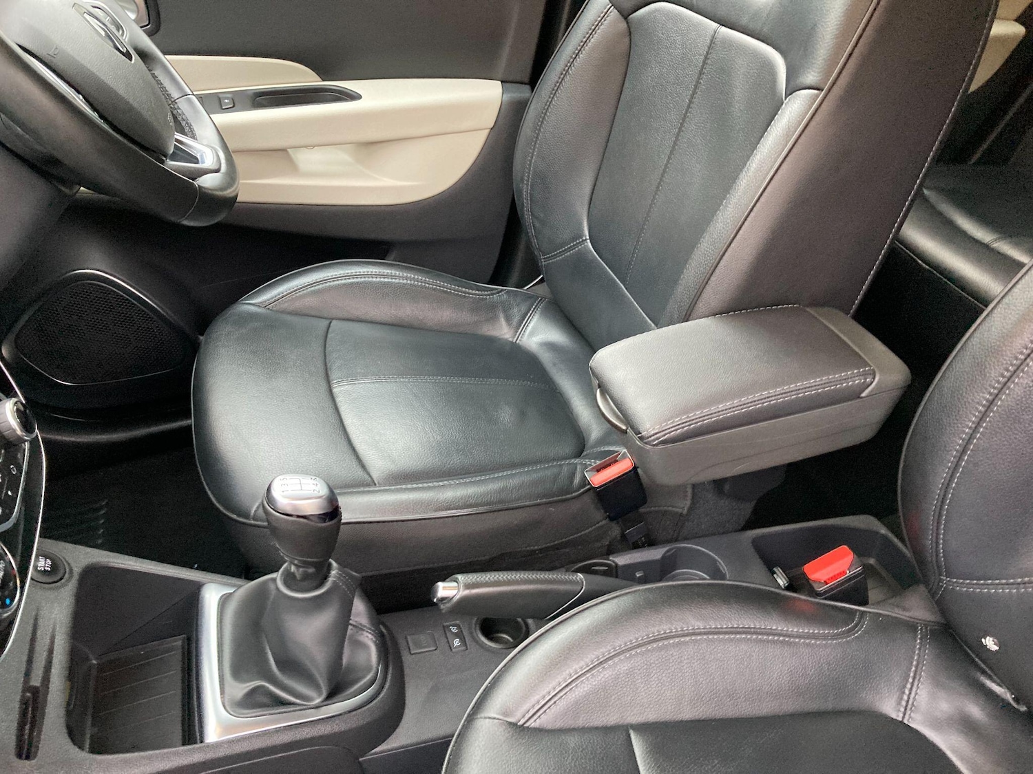 Used Renault Captur 2019 for sale - 76380617: Photo 36