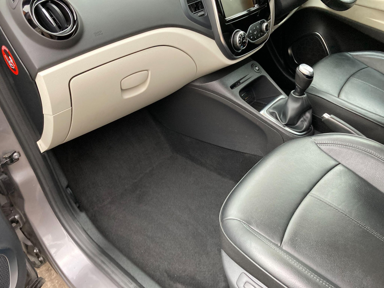 Used Renault Captur 2019 for sale - 76380617: Photo 37
