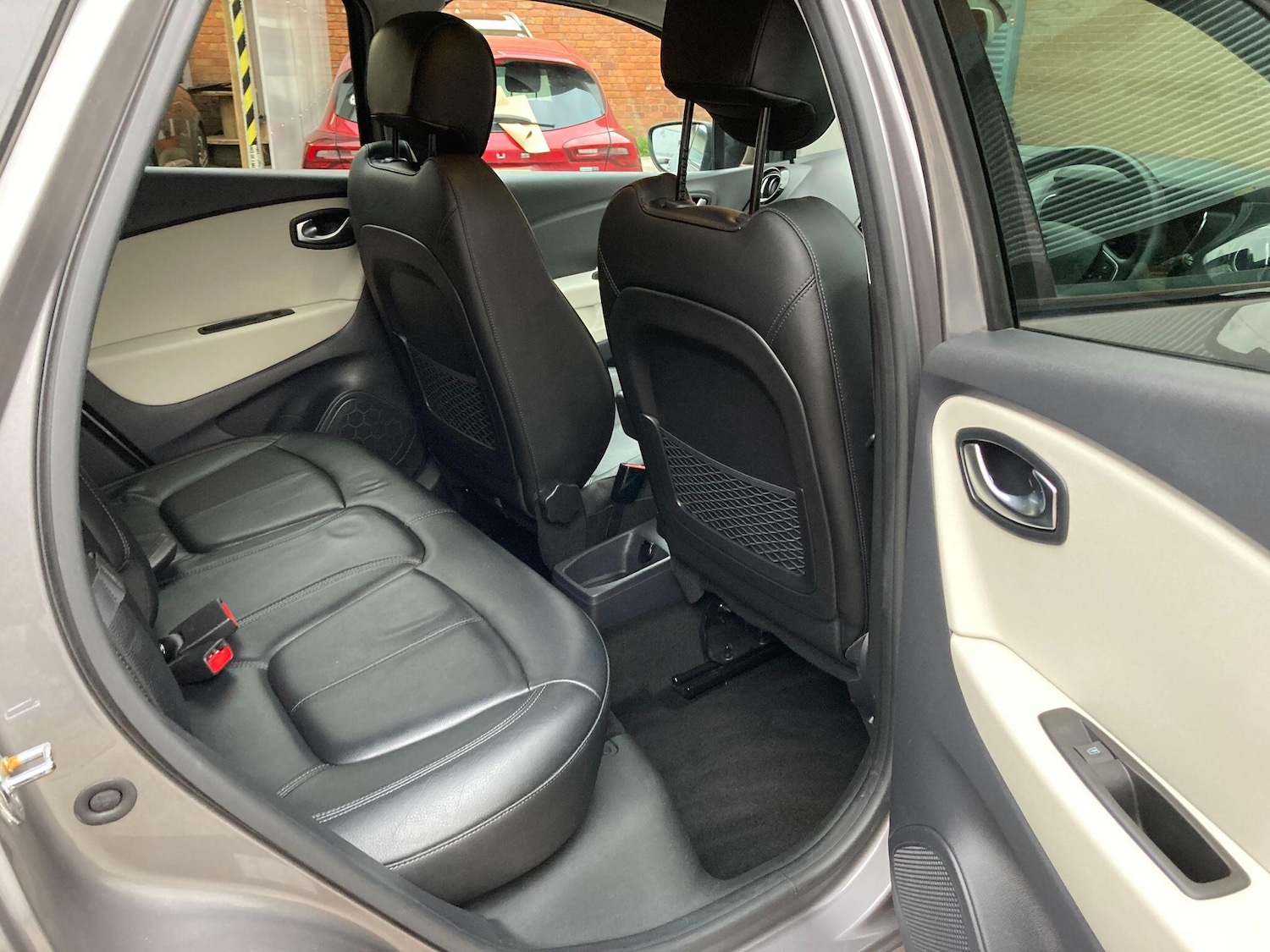 Used Renault Captur 2019 for sale - 76380617: Photo 43