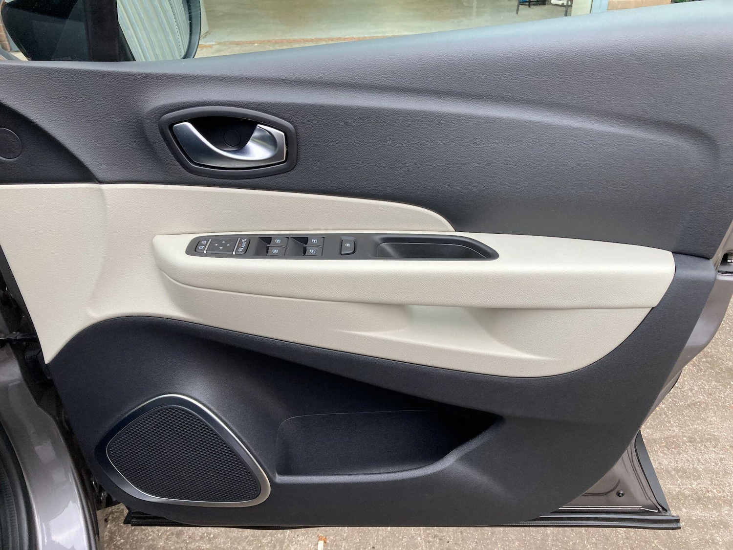 Used Renault Captur 2019 for sale - 76380617: Photo 49