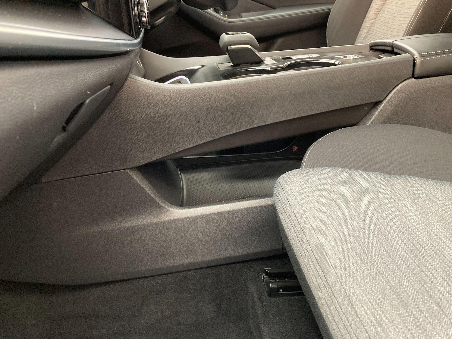 Used Nissan X-Trail 2024 for sale - 76137876: Photo 25