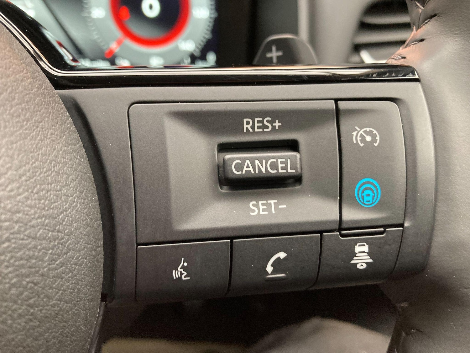 Used Nissan X-Trail 2024 for sale - 76137876: Photo 47