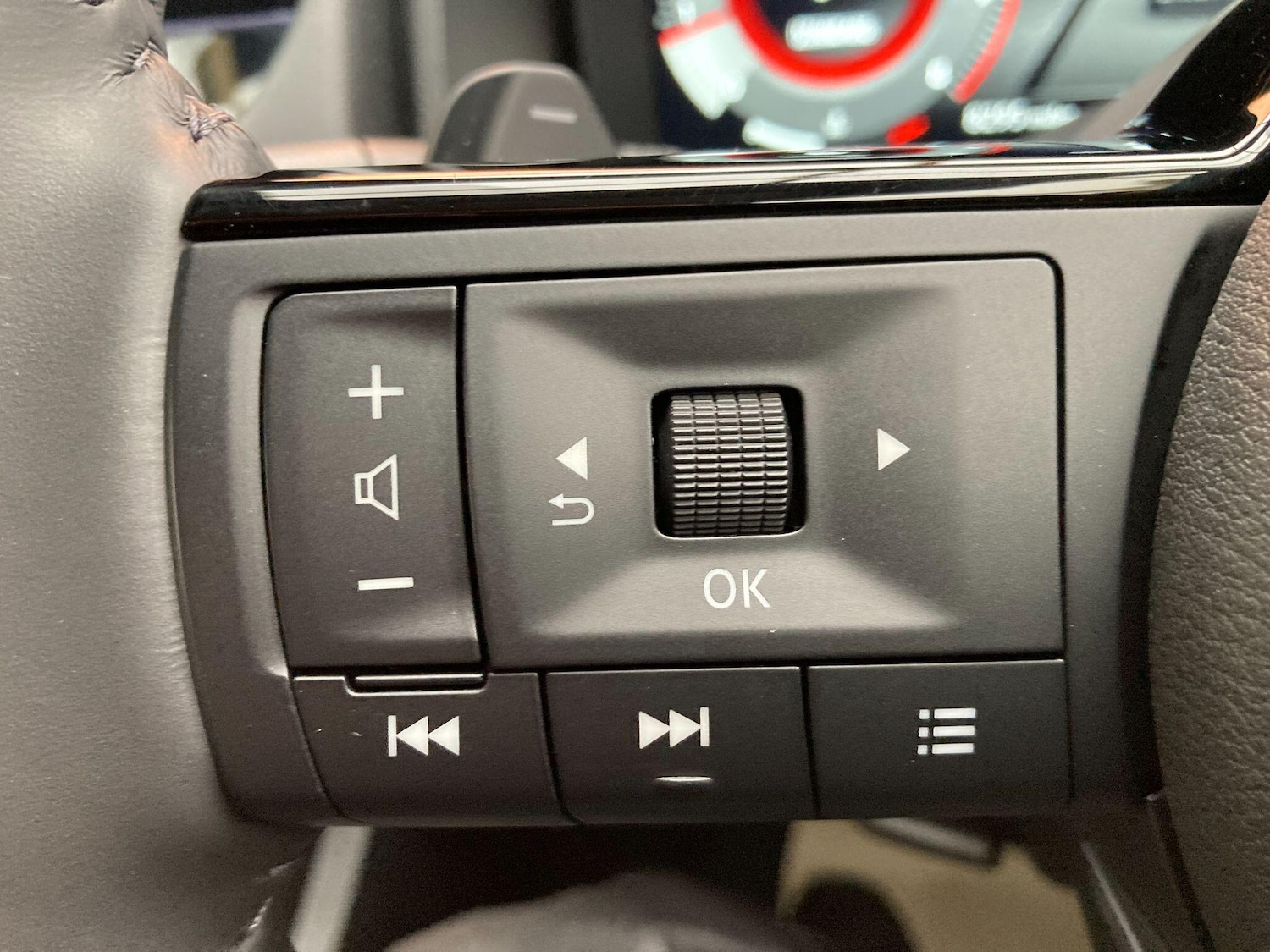 Used Nissan X-Trail 2024 for sale - 76137876: Photo 48