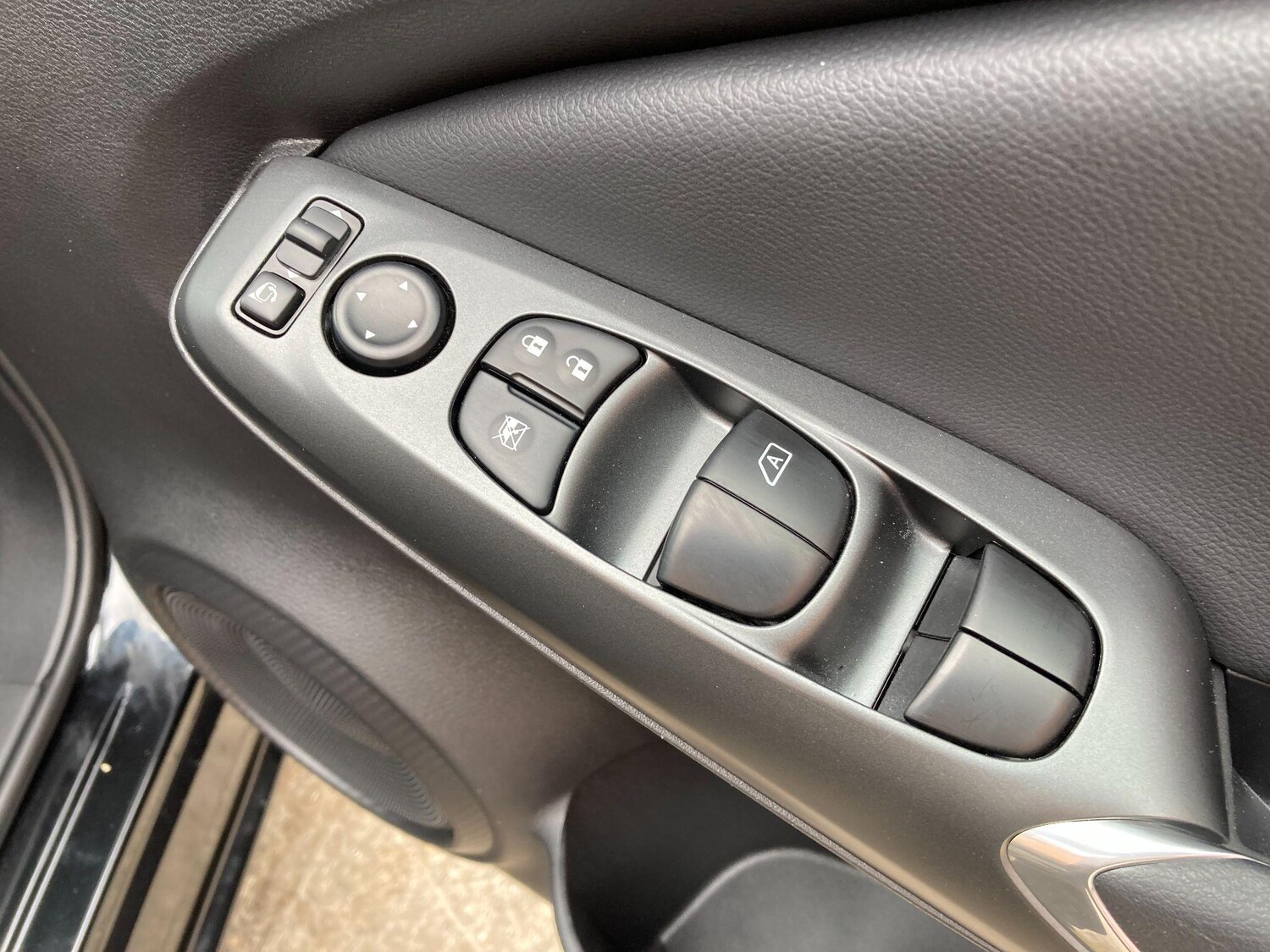 Used Nissan Juke 2024 for sale - 76000823: Photo 42