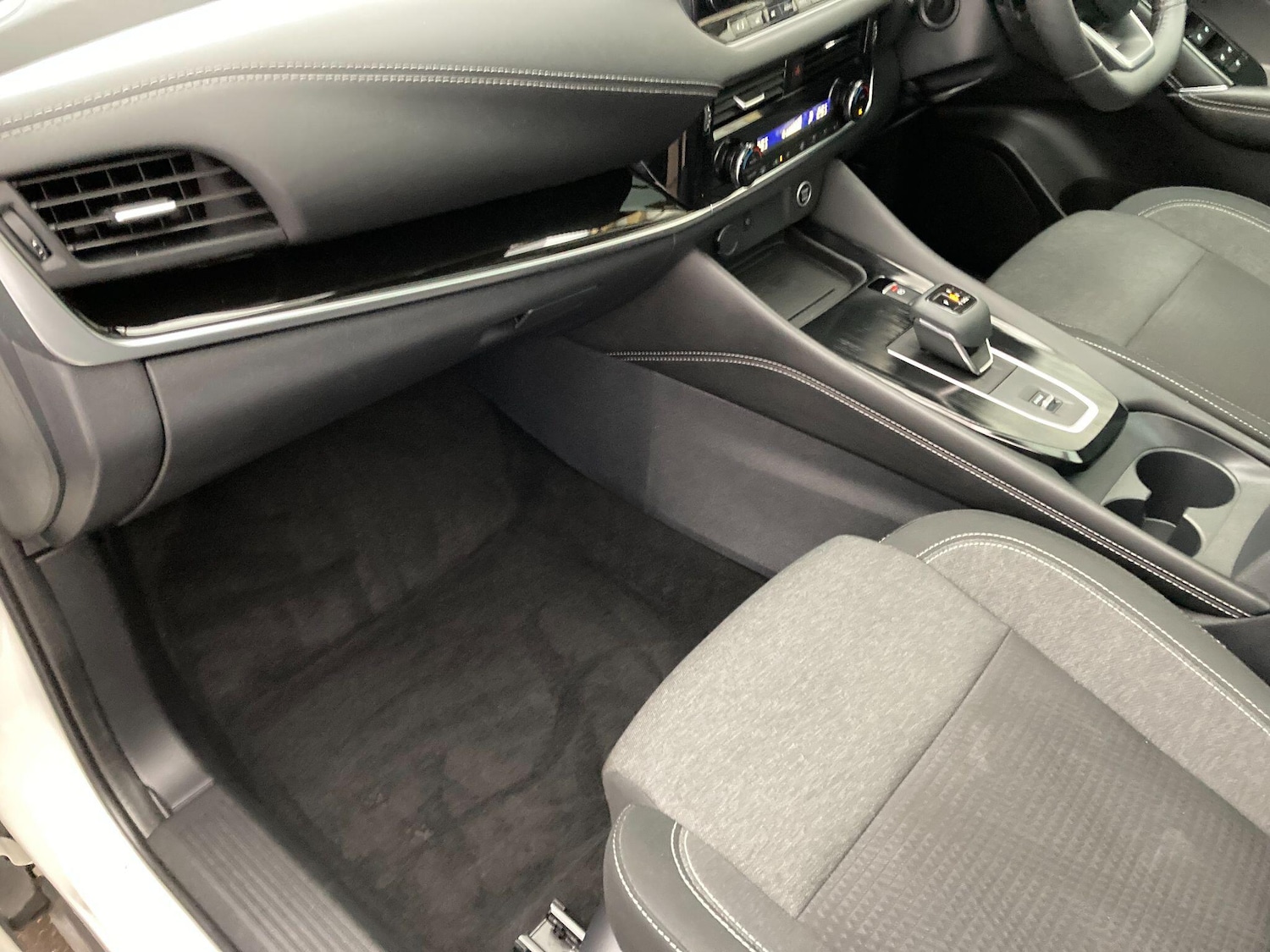 Used Nissan Qashqai for sale - 77306204: Photo 34